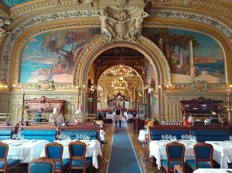 Belle Époque dining room at Le Train Bleu restaurant in Paris