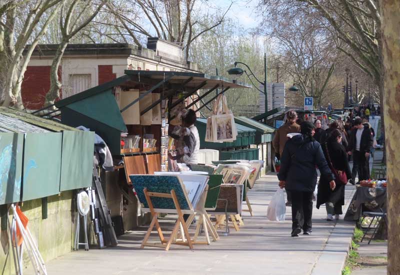 Bouquinistes book stalls along the Seine in Paris selling old books and vintage posters