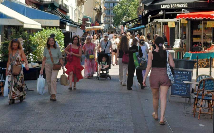 Paris outfits in the streets