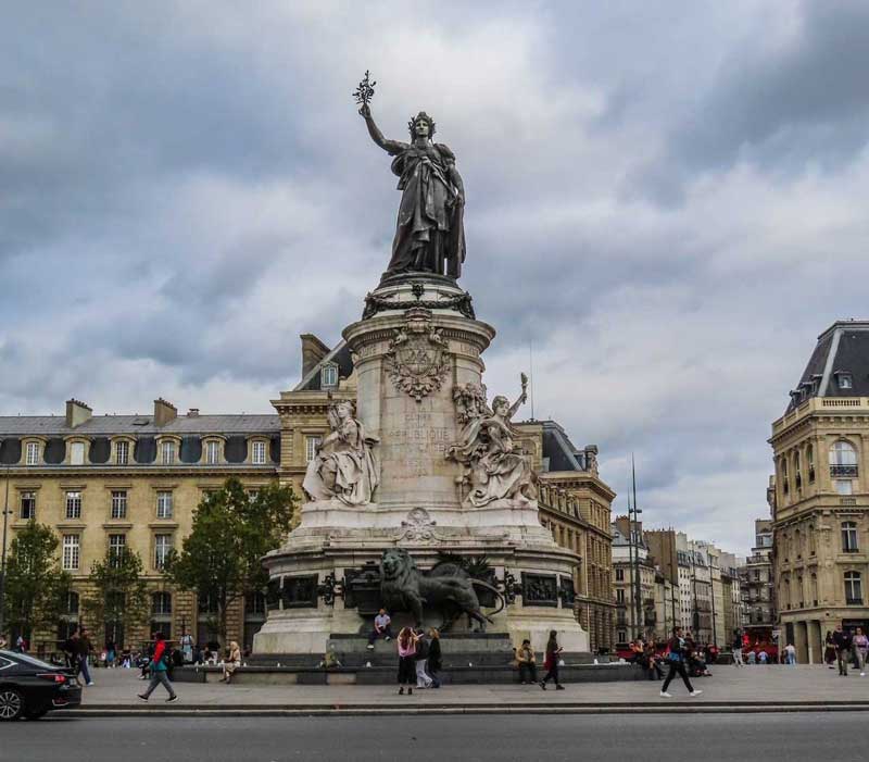 Place de la République in Paris before the October 2026 riots